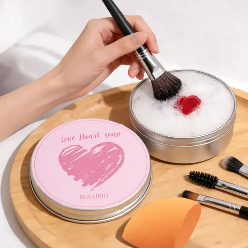 Makeup Brush Cleaner - Heart-Shaped Deep Cleaning Soap With Silicone Scrubber For Fresh Brushes